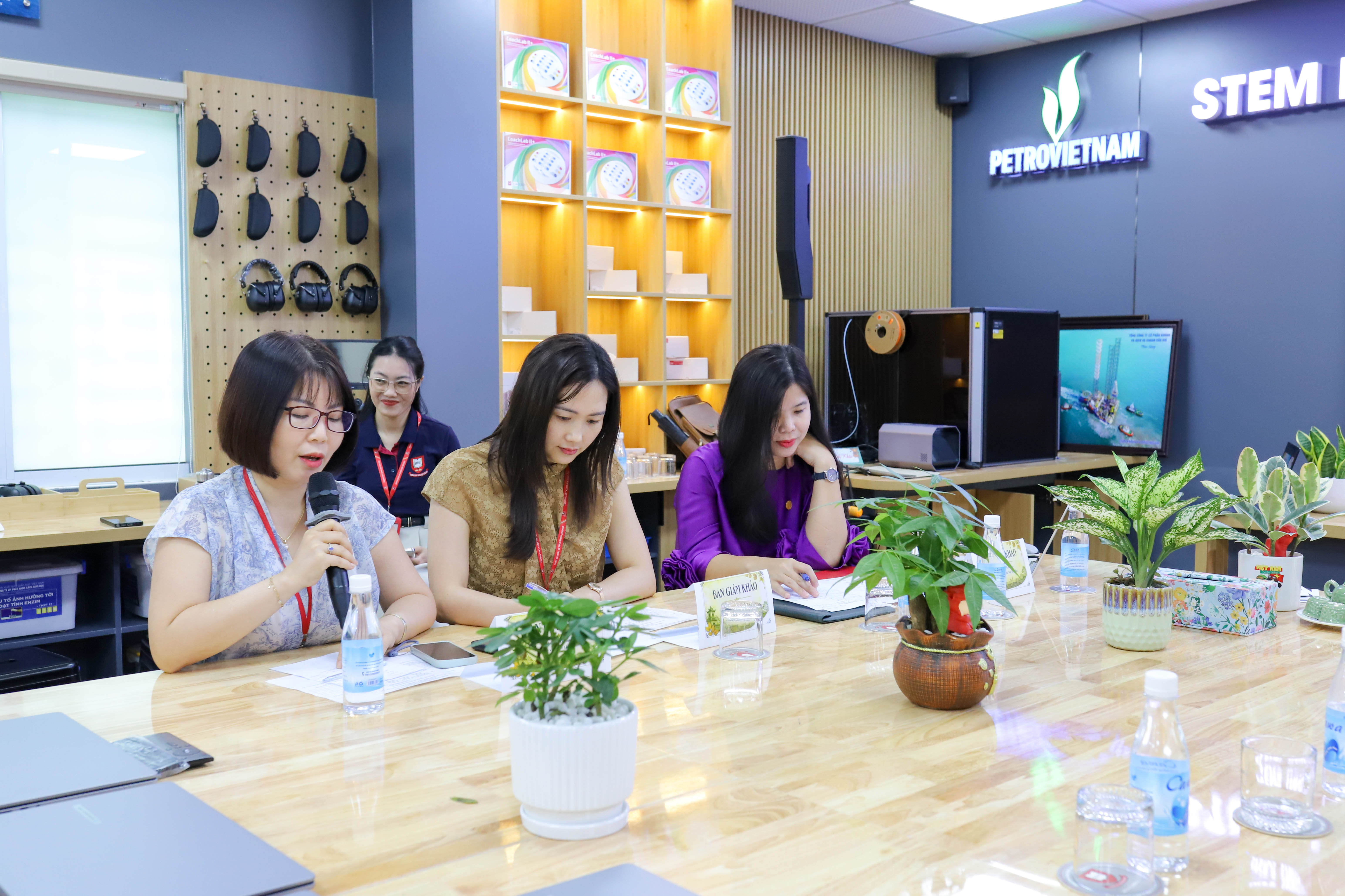 Dấu ấn lịch sử HES 20