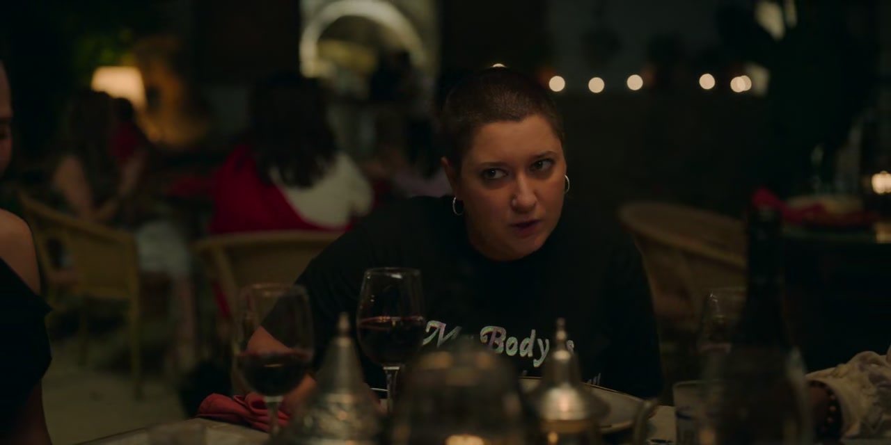The Girls at the Back Screenshot
