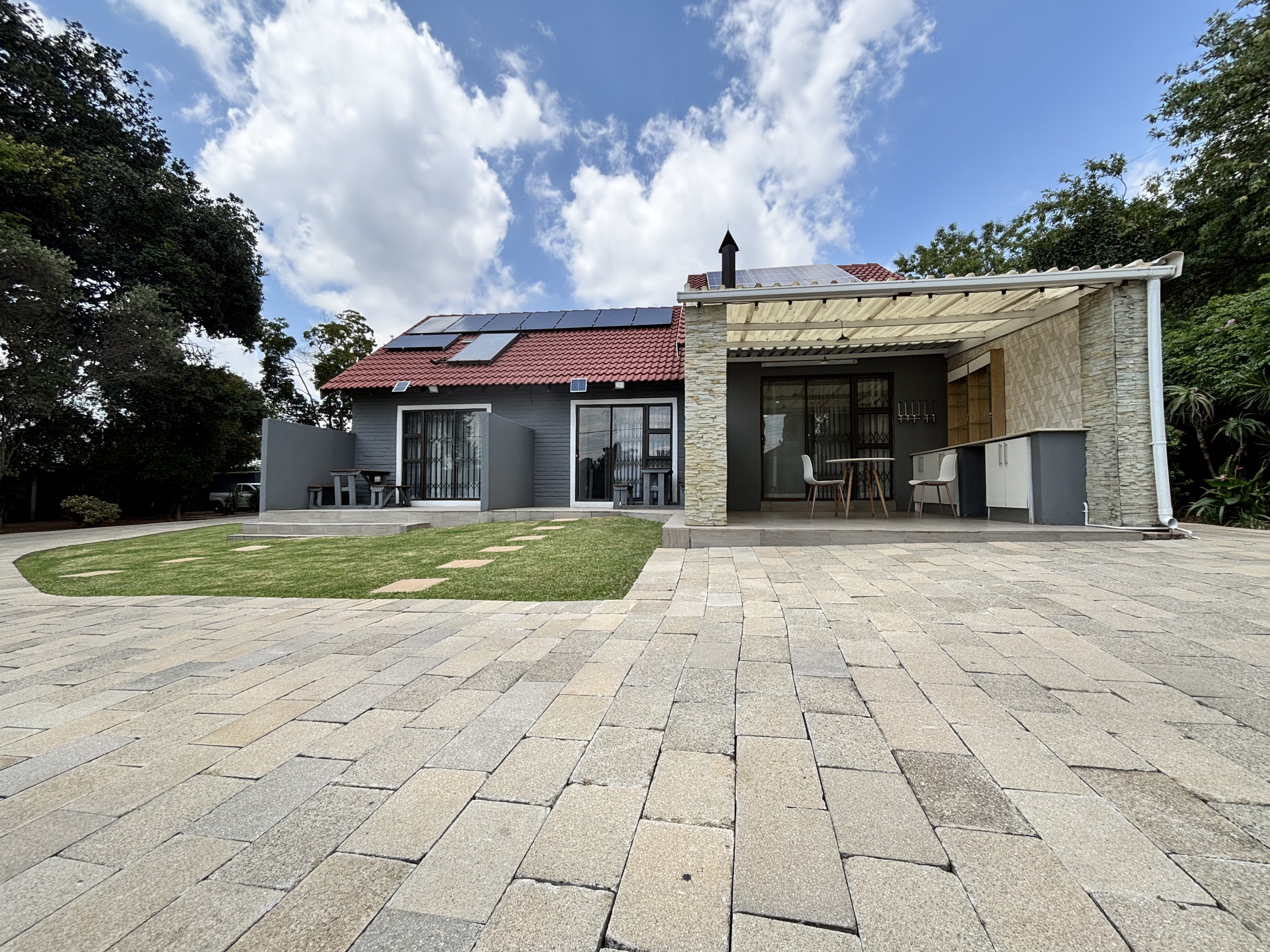 Rolem Guest House