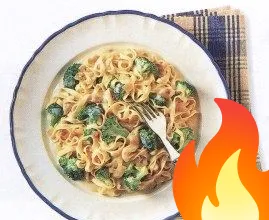 Постер Лапша с соусом Альфредо