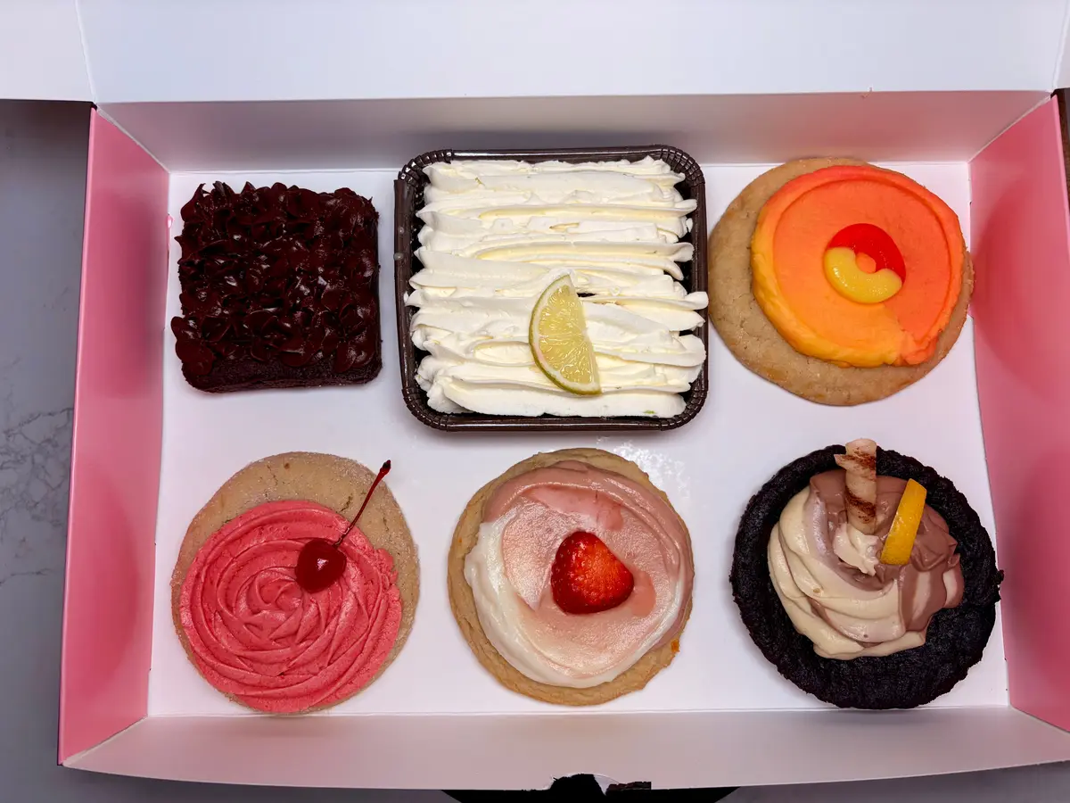 Crumbl's Soda Week Menu Review