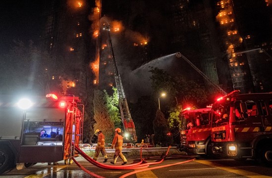 Incendio en Hong Kong: al menos 36 muertos y más de 270 personas desaparecidas