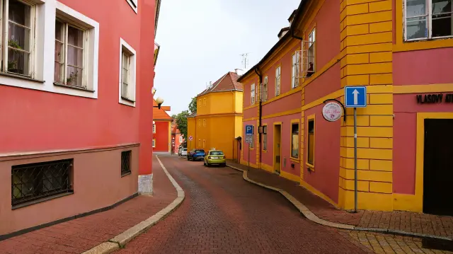 Růžová ulice.webp