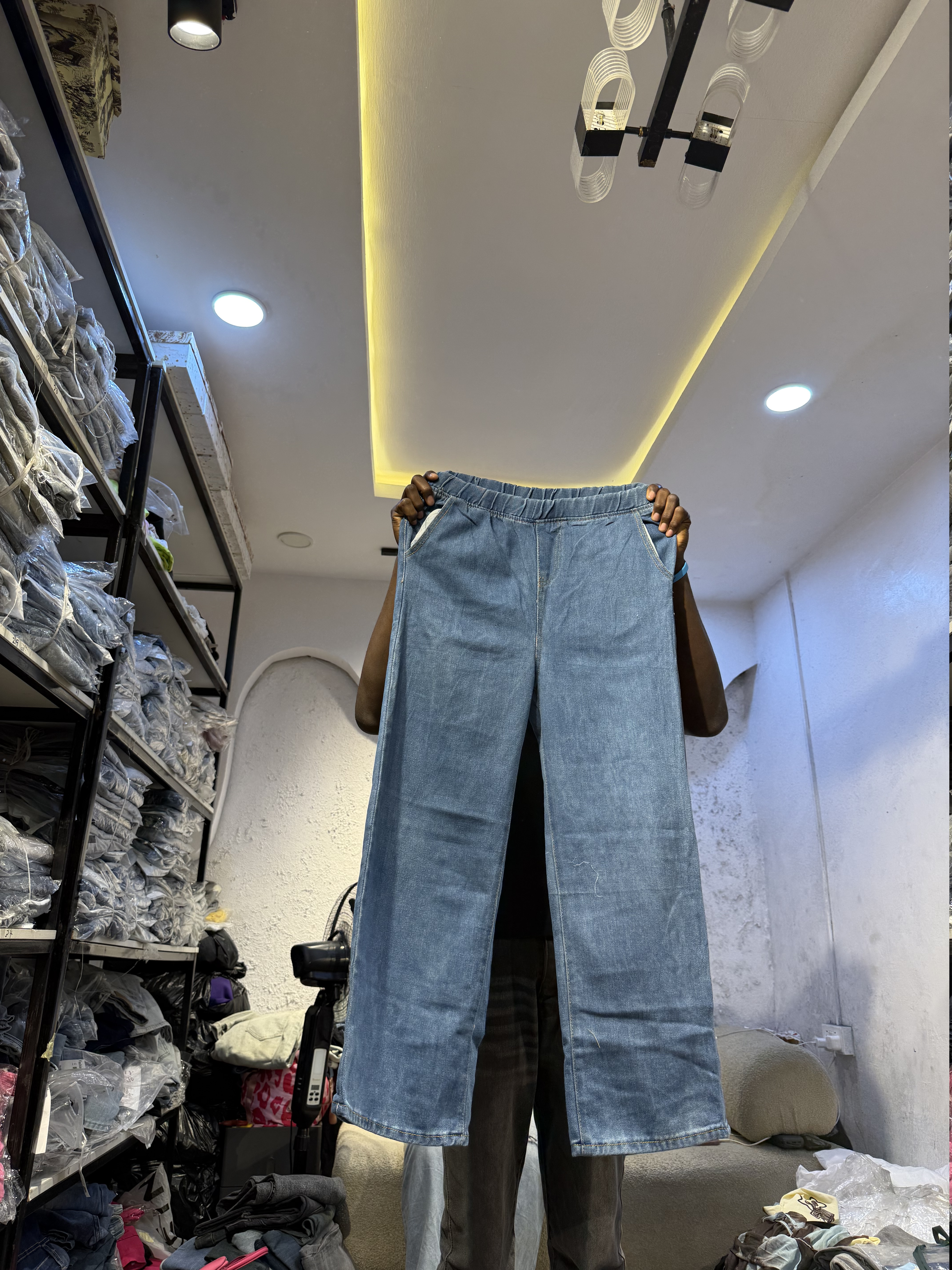 Waist 32