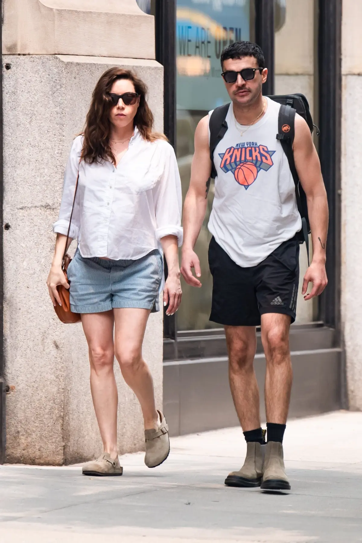 Aubrey Plaza's Summer Maternity Look is Effortlessly Chic