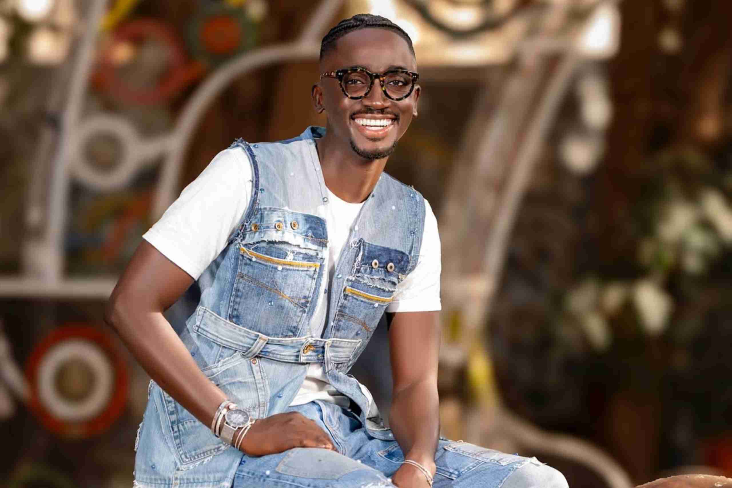 An image showing Ziggy, a Senegalese travel content creator.