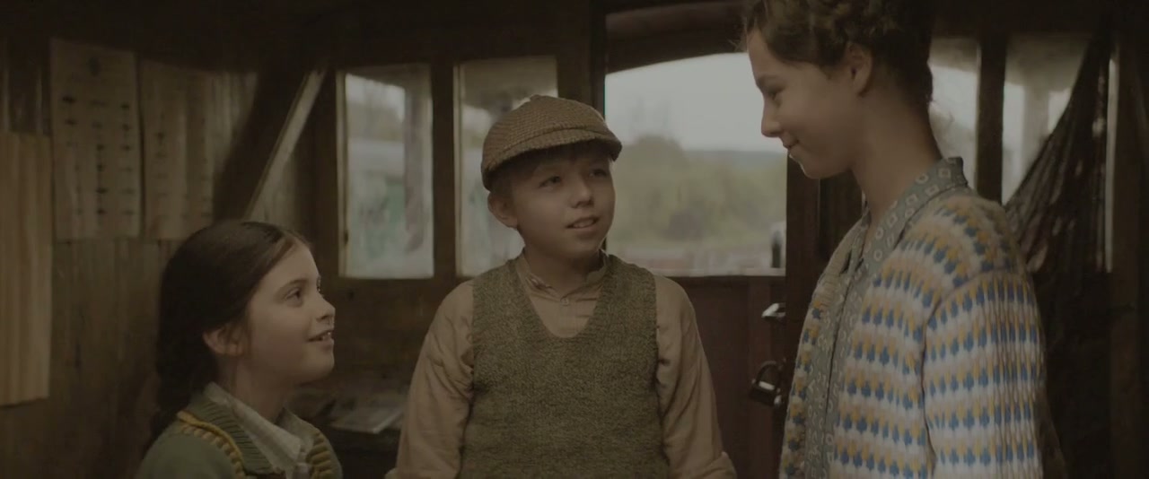 The Railway Children Return Screenshot