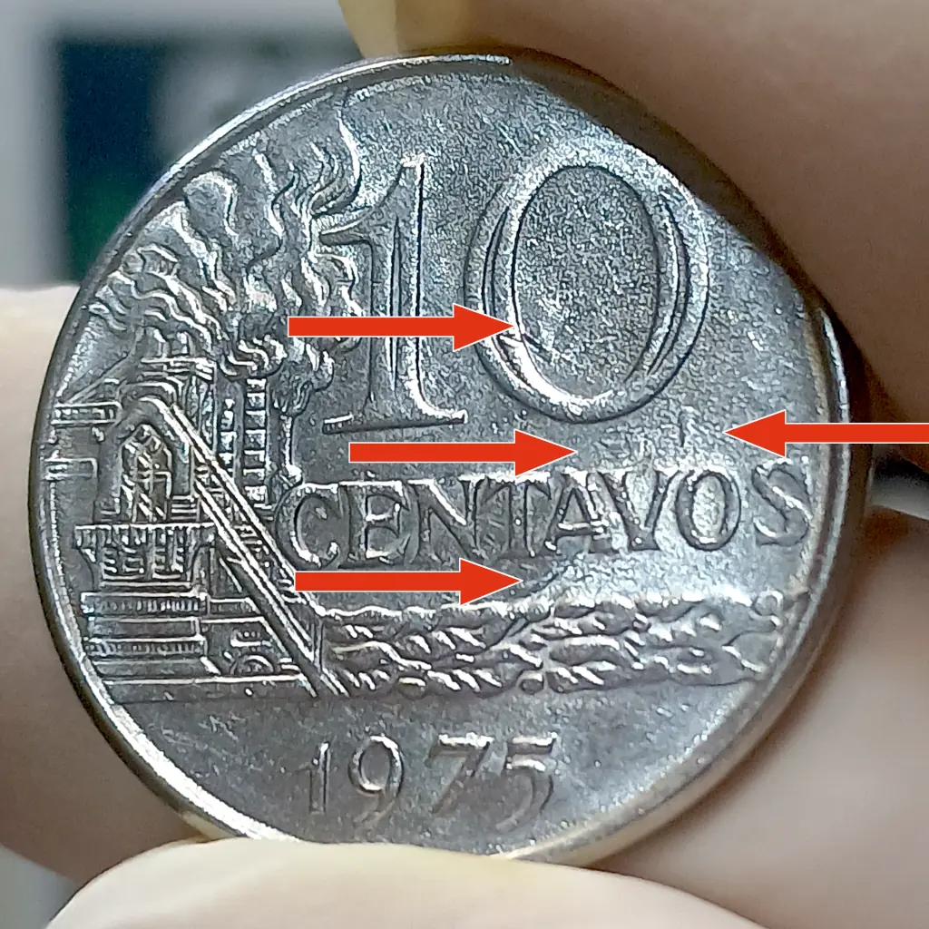 Moeda 10 Centavos de 1975 com Erros de Cunho Marcado | KM# 578.1a - Foto 2