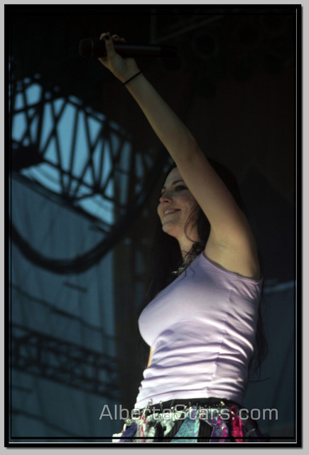 evanescence-13.jpg