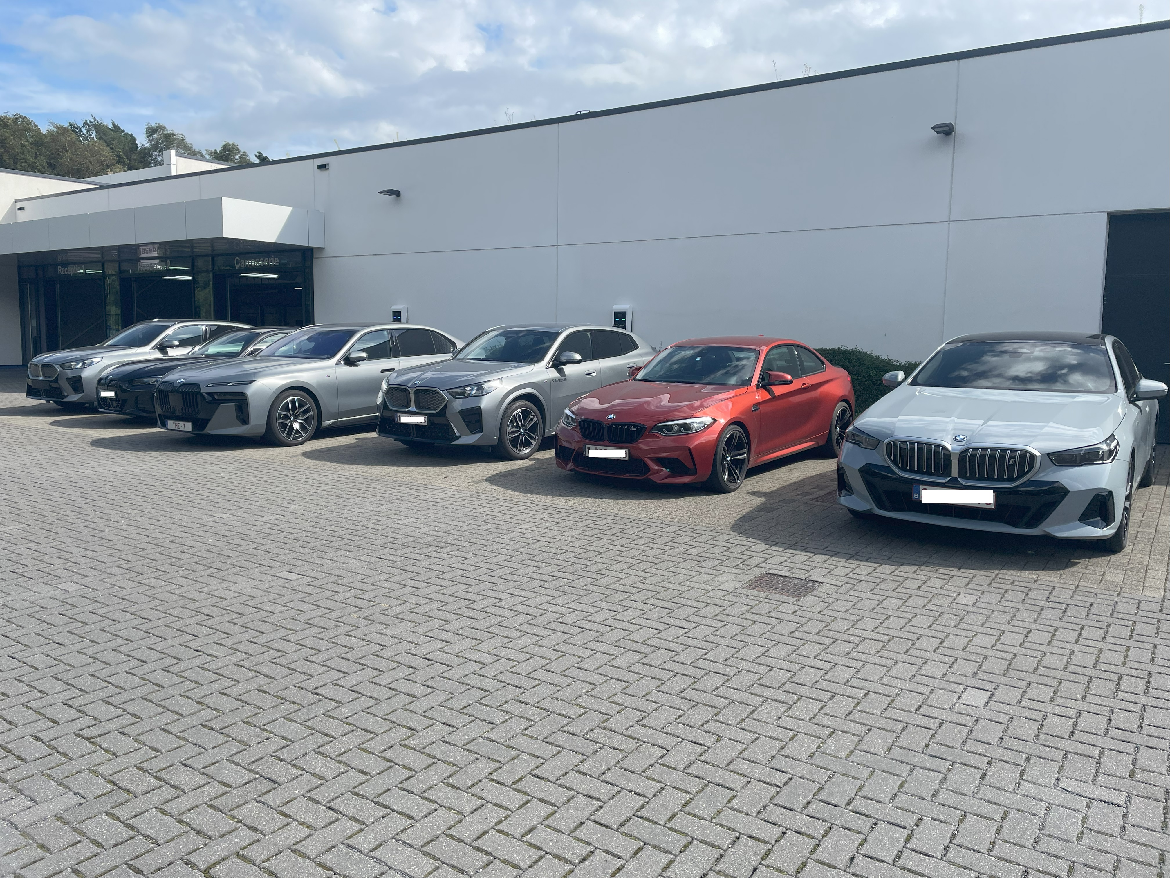 M2.jpg