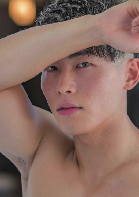Mr Body 52.jpg