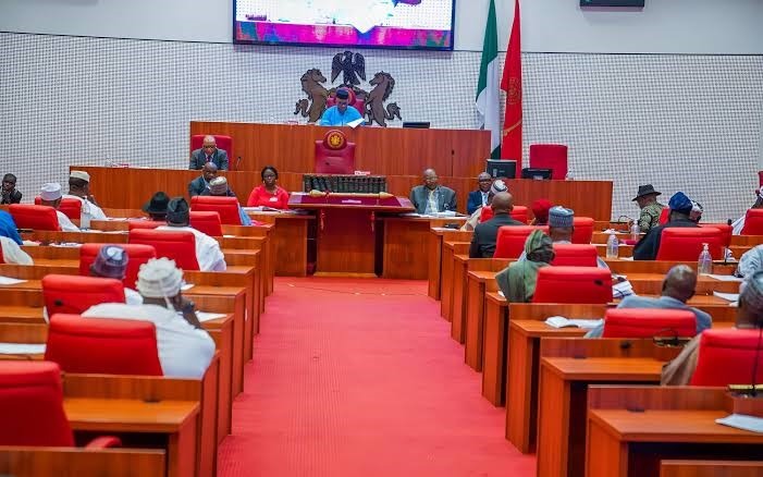 Illustration - Nigeria : le Sénat adopte la réforme constitutionnelle créant une police d'État, vote manuel après panne du système électronique