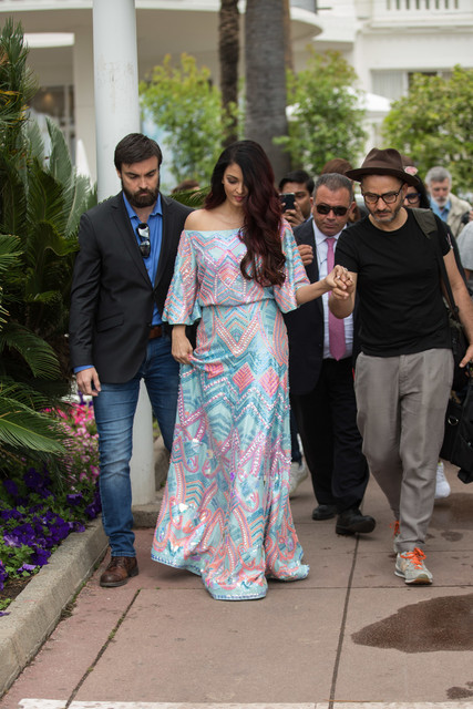 Aishwarya-Rai-Sightings-In-Cannes-2018-05.jpg