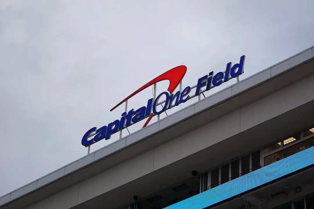 Capital One: Investiții masive pentru comunitate și achiziția Discover