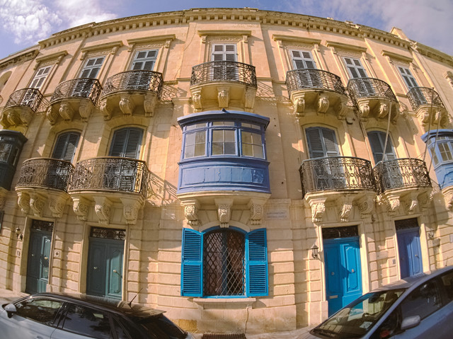 OLYMPUS-DIGITAL-CAMERA.jpg