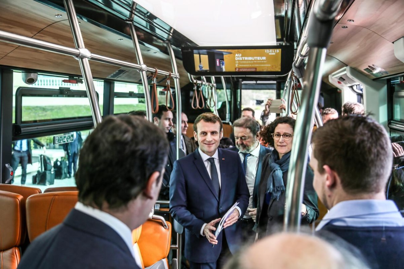https://i.ibb.co/WScpR5N/Sans-titre.jpg
