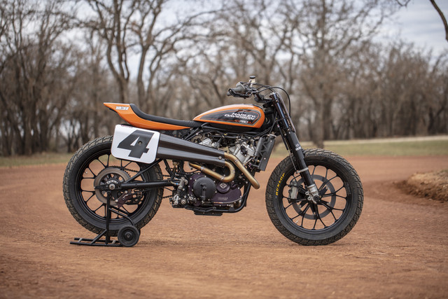 XG750R23