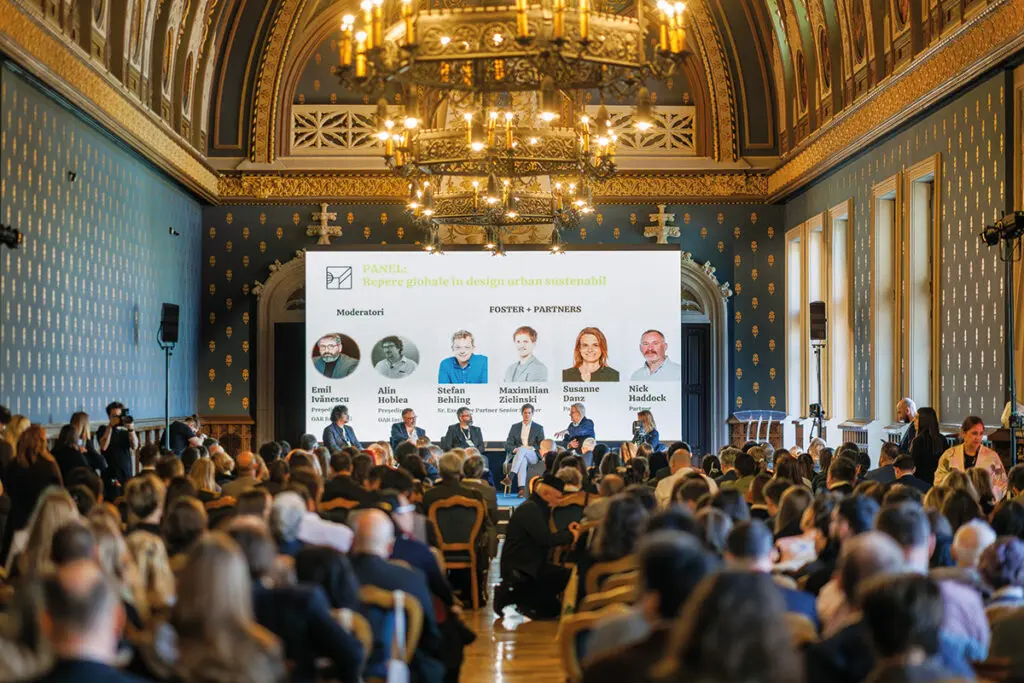 Iașiul între imagine și spațiu public