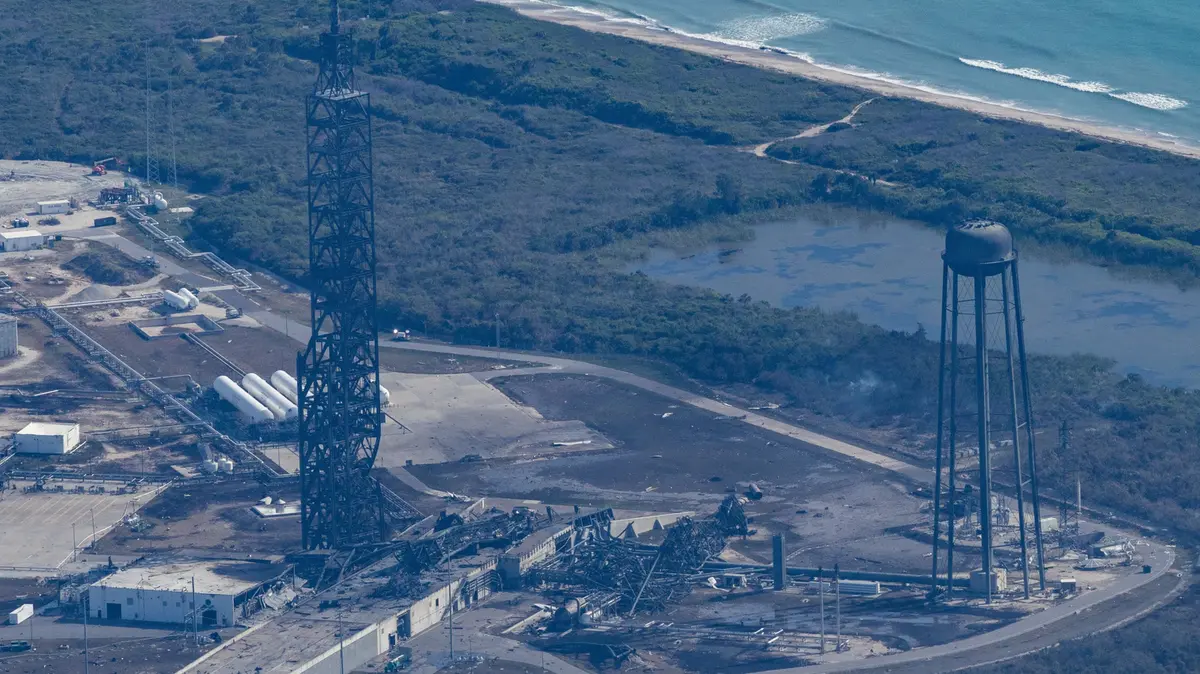Blue Origin's New Glenn Rocket Struggles to Recover from Explosion