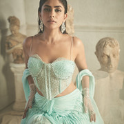 Mrunal-Thakur-14