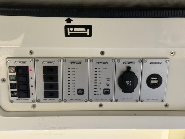s l1600 (8).png