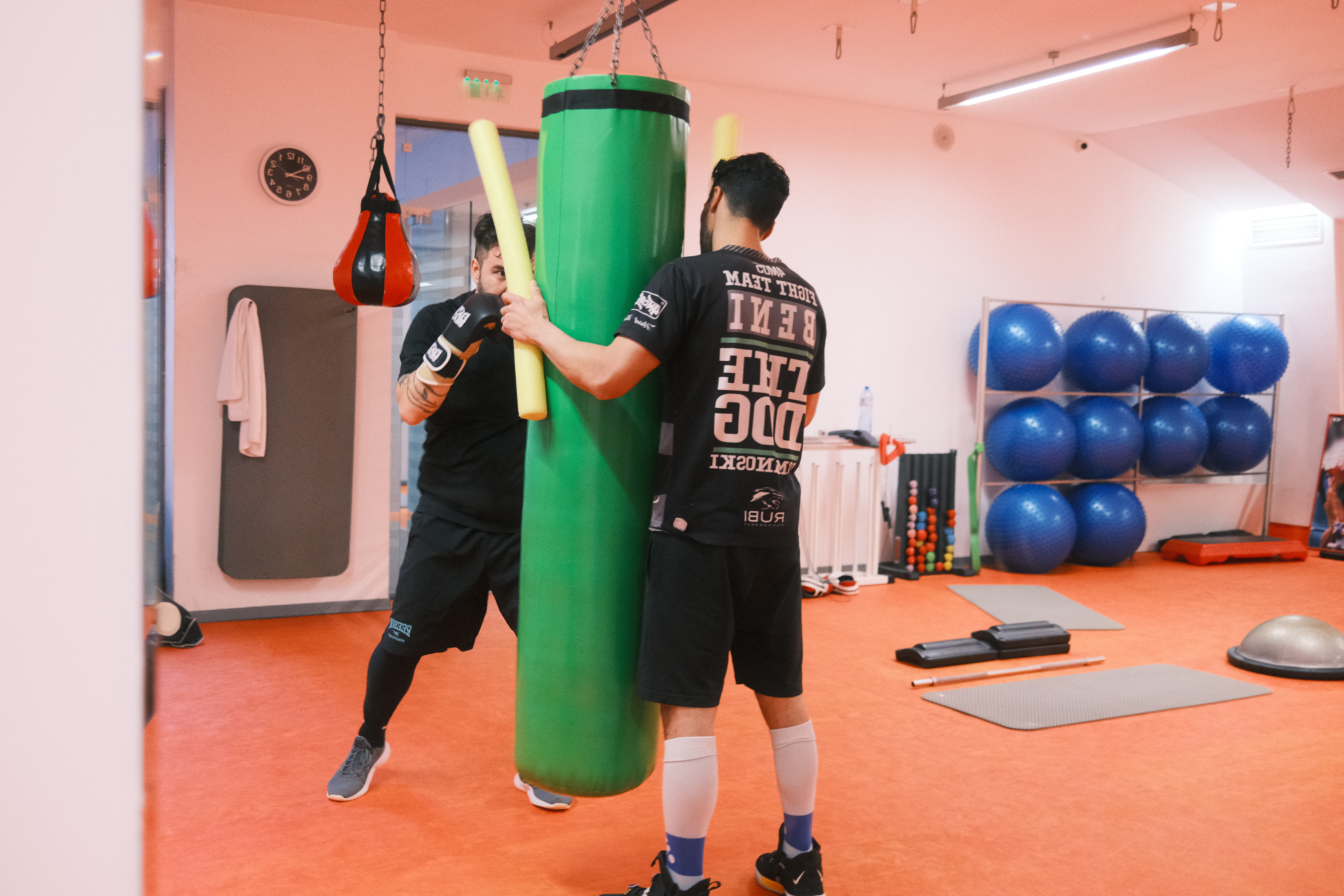 stres-relive-boxing-ivan-simeonov-simeonovlab