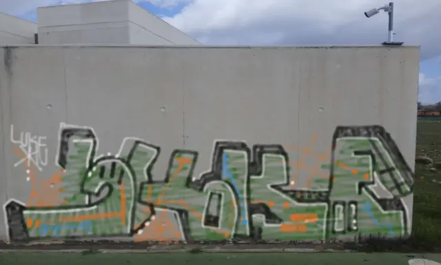 Graffiti artwork by enuf