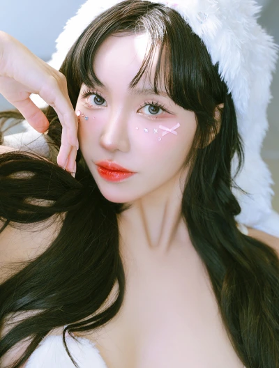 겨우디 화보