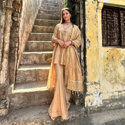 Elliavrram-Wallpapers-Insta-Fit-Bio