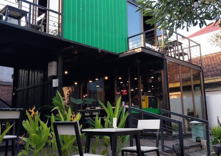 Veteran 44 Cafe 