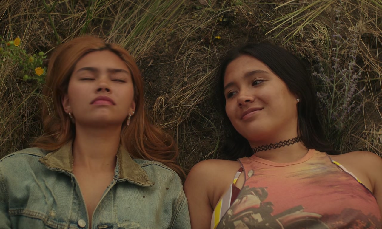 Girls Like Girls Screenshot