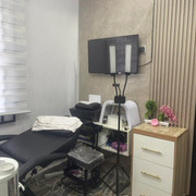 Body oil massage session