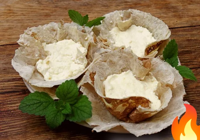 Постер Ленивые "ватрушки" из лаваша (в микроволновке)