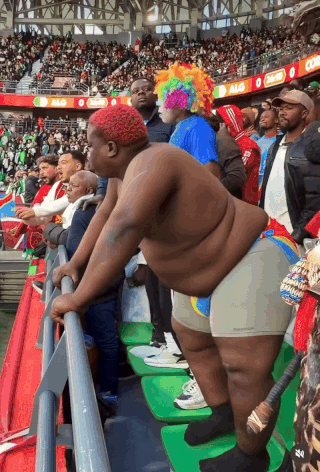 https://i.ibb.co/Wv7s2yQL/Ladidonsaisorceleriemessir.gif