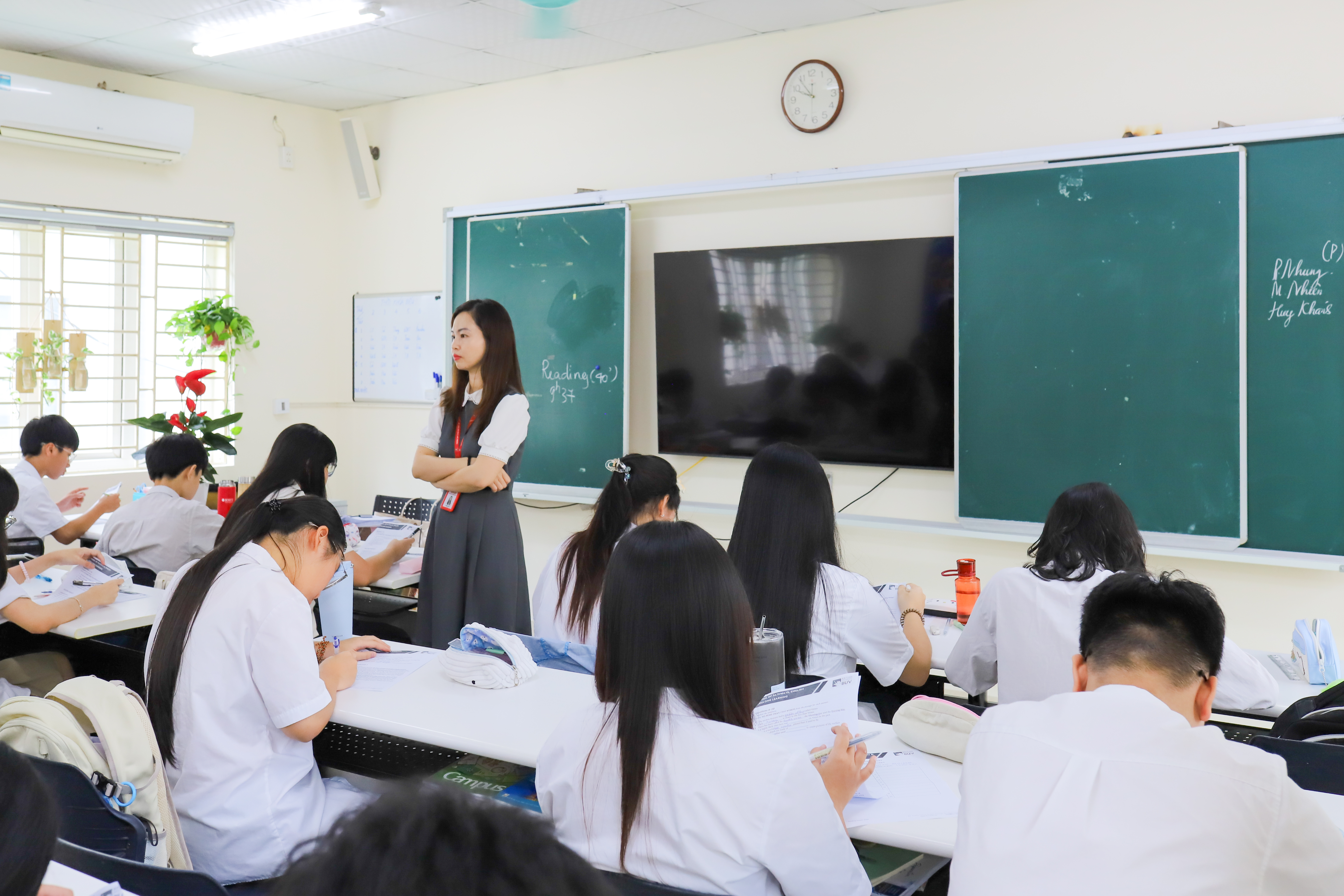 Khoảnh khắc làm bài 6