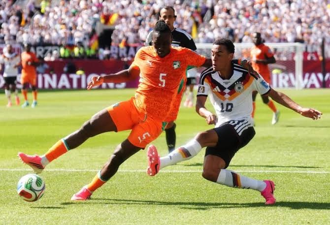 Illustration - Mondial 2026 : Wilfried Singo blessé contre l'Allemagne, la FIF garde le silence à quatre jours du match décisif contre Curaçao