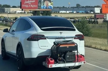 Tesler.jpg