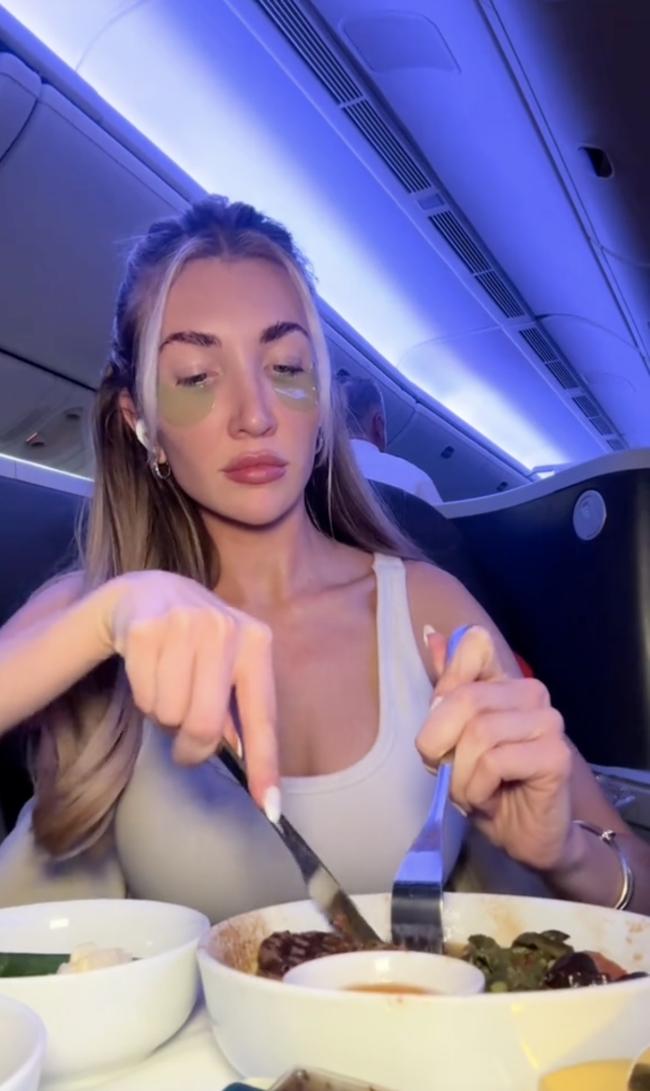 La amiga de Cassidy dijo que la influencer entonces “tomó el asunto en sus manos” y reservó un boleto de regreso a casa.Kate Cassidy/TikTok