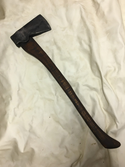 axe1
