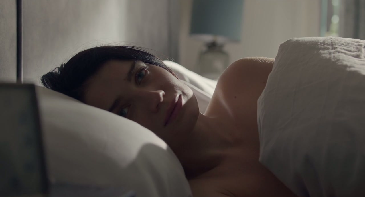 Behind Her Eyes Screenshot