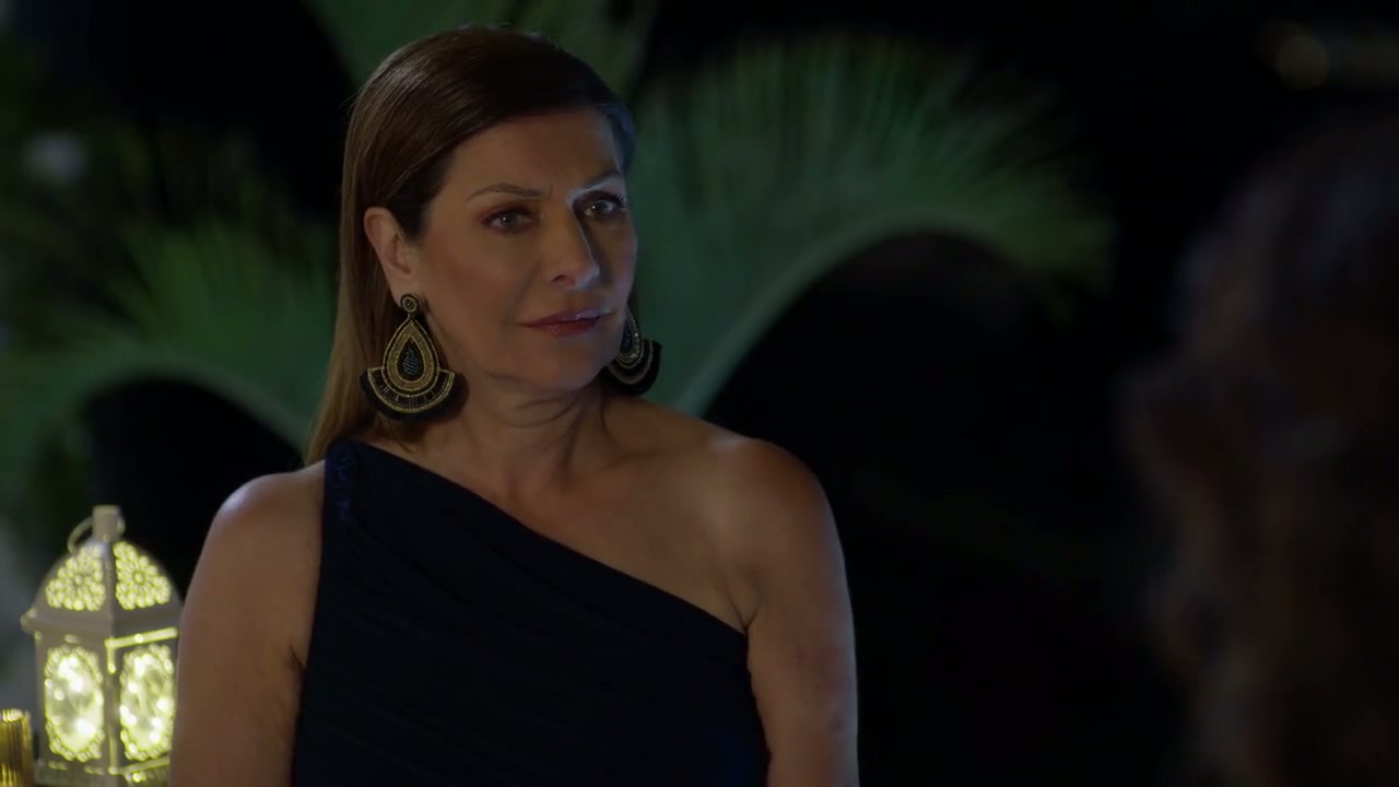 Love's Greek to Me Screenshot