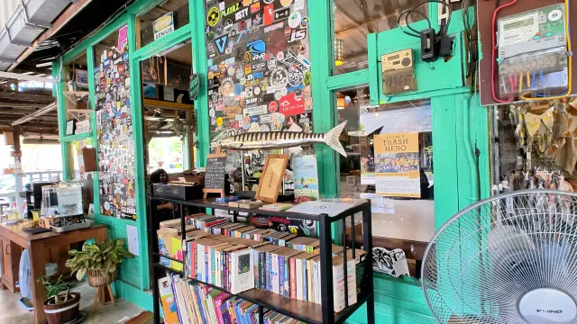 Ombok Cherating Surf Cafe5.webp