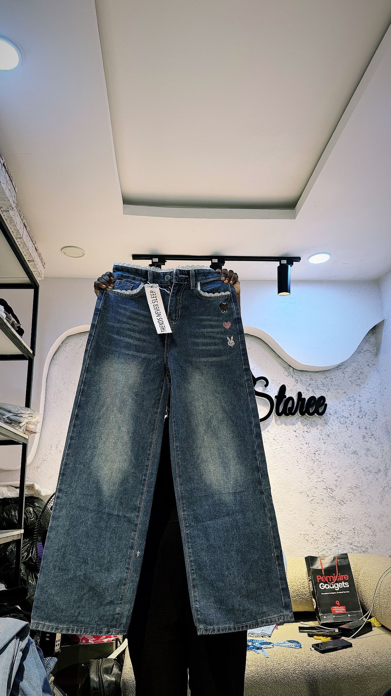 Waist 30