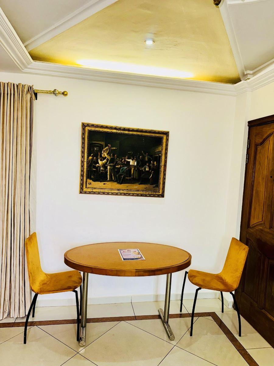 Chambre meublée à louer à Bessengue, Douala - 20000 FCFA/nuit