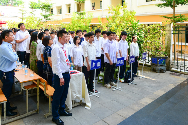 Khoảnh khắc HES 2