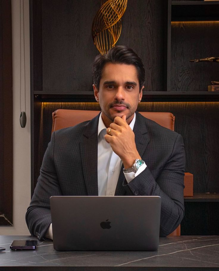 Mr Mubashir Khan - Mathematics tutor