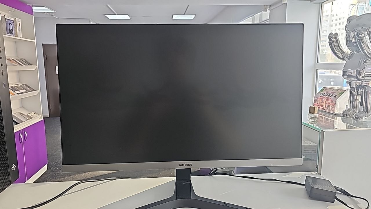 Монитор Samsung S24R350FHI, 23.8″, IPS, Full HD, 75 Гц — даёт чёткую картинку, естественные цвета и широкие углы обзора
