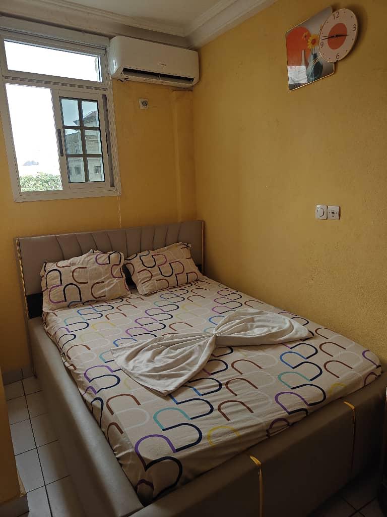 Chambre meublée à louer à Douala - 15000 FCFA/Nuit