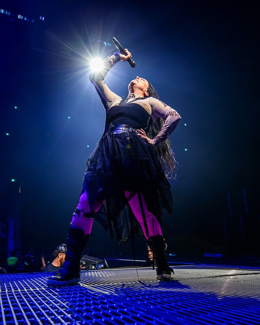 Marie-Goes-To-Shows-002.jpg
