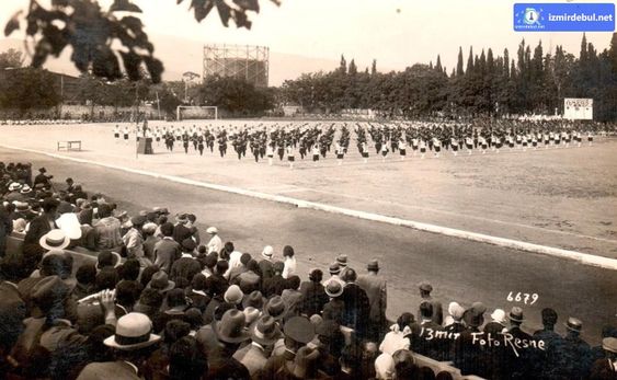 1930 ΣΤΑΔΙΟ ΣΜΥΡΝΗΣ.jpg